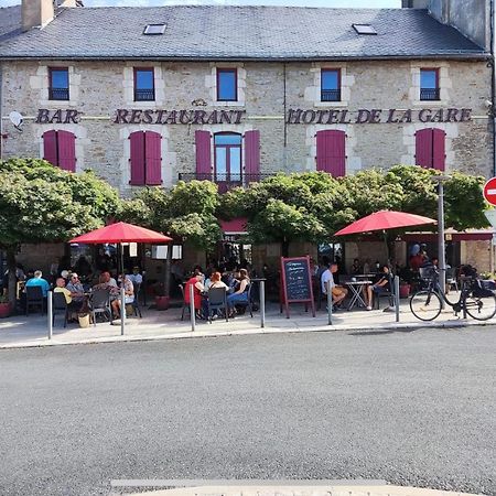 Hotel De La Gare ซีวีฮาค-เลอ-ชาตูว์ ภายนอก รูปภาพ