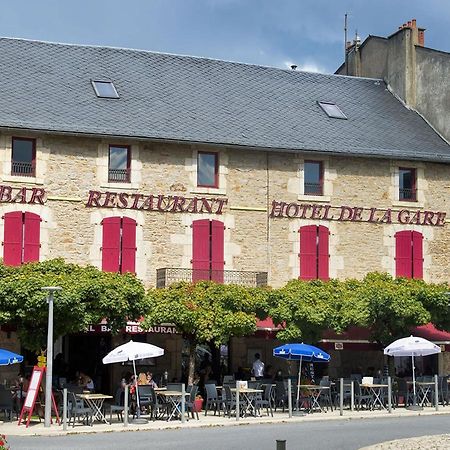 Hotel De La Gare ซีวีฮาค-เลอ-ชาตูว์ ภายนอก รูปภาพ